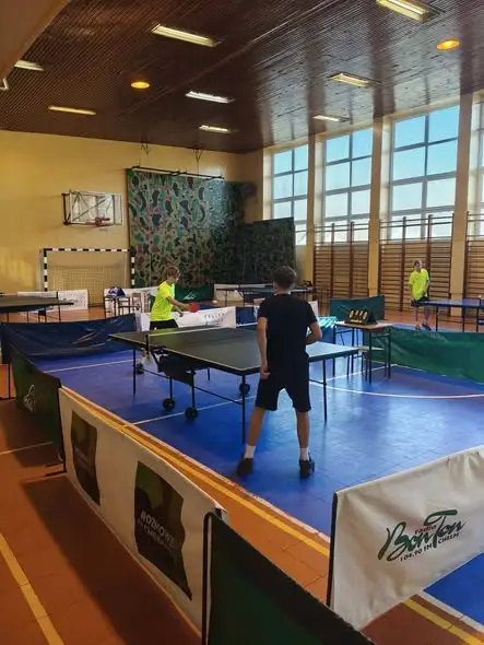 Sukces tenisistów stołowych z Chełma – awans na zawody rejonowe