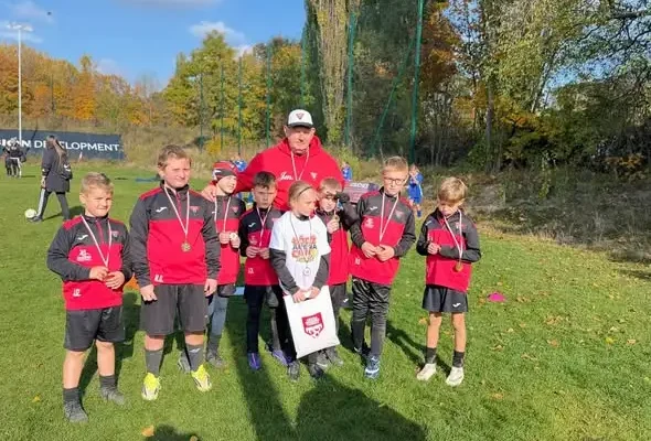 Rocznik 2017 z EkoLogu na Arena Cup 2026 w Łodzi – pierwsze miejsce w grupie i walka do końca