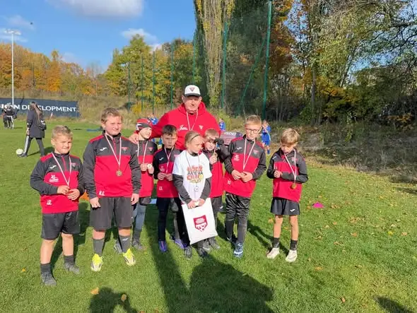 Rocznik 2017 z EkoLogu na Arena Cup 2026 w Łodzi – pierwsze miejsce w grupie i walka do końca