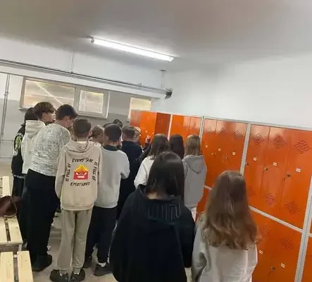 Nowe szafki skrytkowe w szkole dzięki funduszom unijnym
