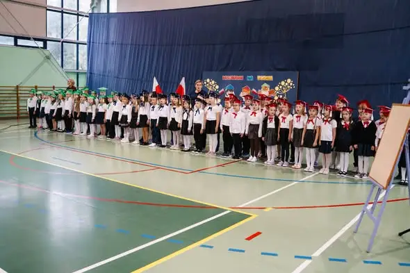 Pierwszoklasiści z Siedliszcza złożyli ślubowanie i zostali pasowani na uczniów